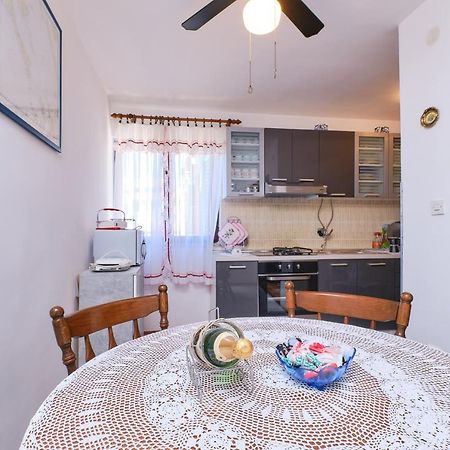 Apartman Ana Mali Lošinj Exteriér fotografie